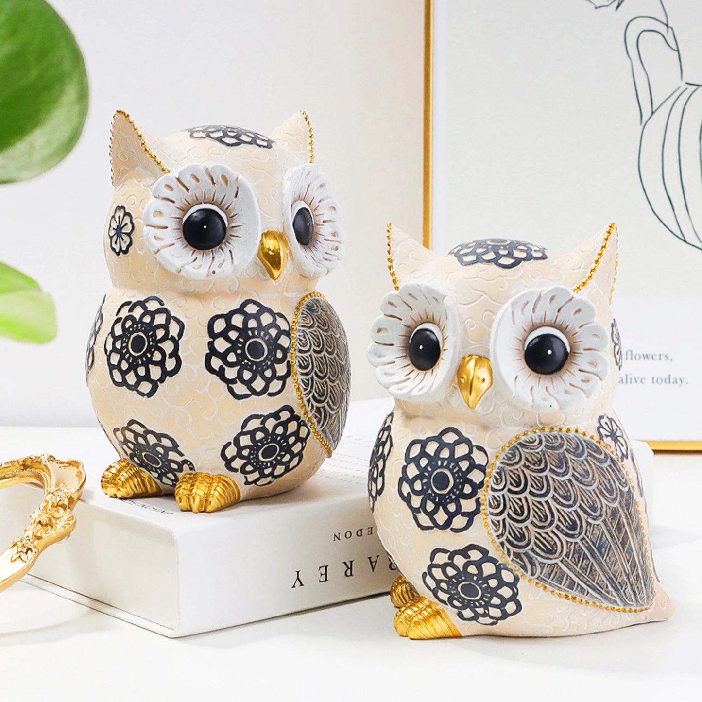 Hign Concerned Resin Owl Desktop Statue Cute Bird Figurine